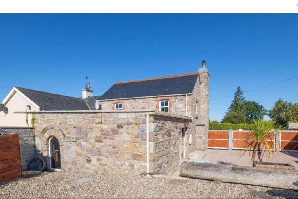 2 Bed Sandstone Residence Newport  Buitenkant foto